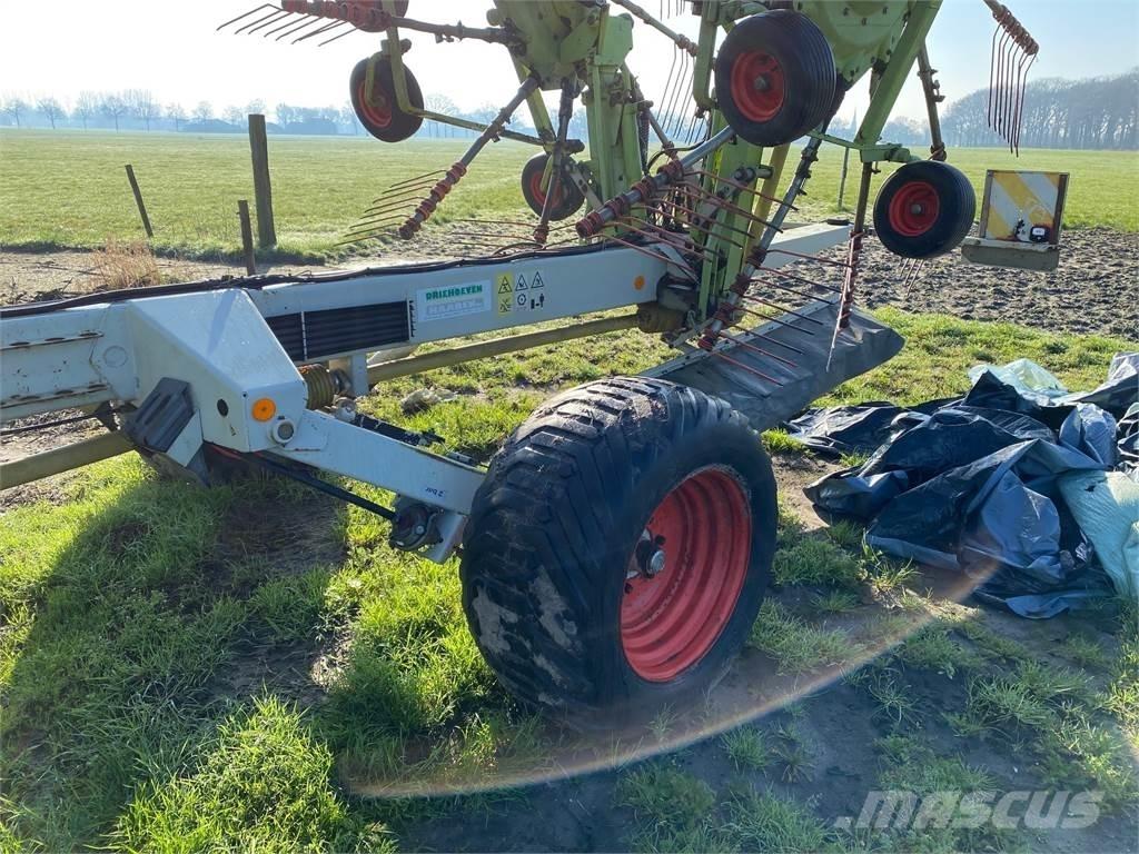 CLAAS liner 3000 Граблі і сінозворушувачі