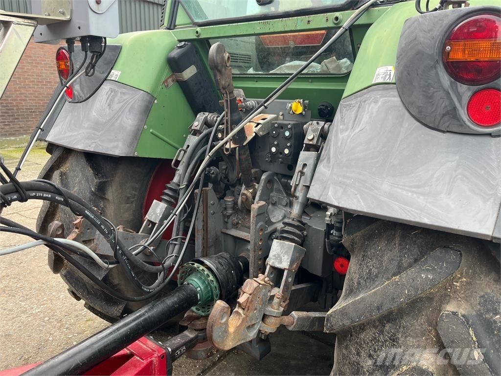 Fendt 411 VARIO Трактори