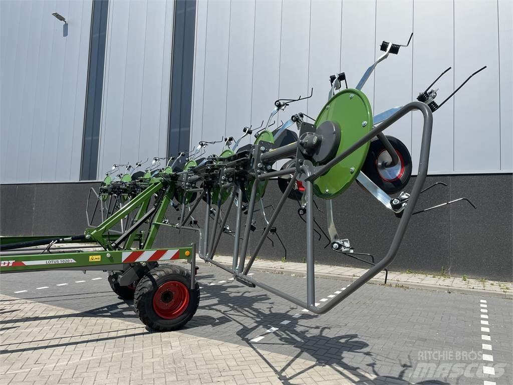 Fendt Lotus 1020 Граблі і сінозворушувачі
