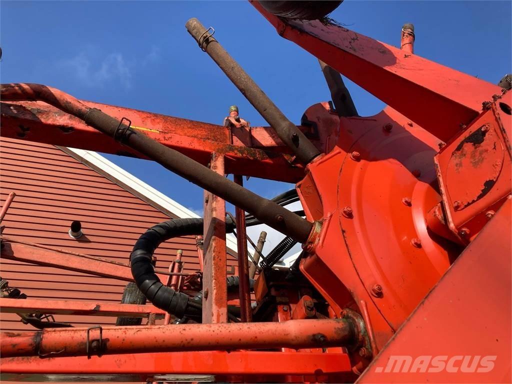 Kuhn GA 8521 hark Граблі і сінозворушувачі