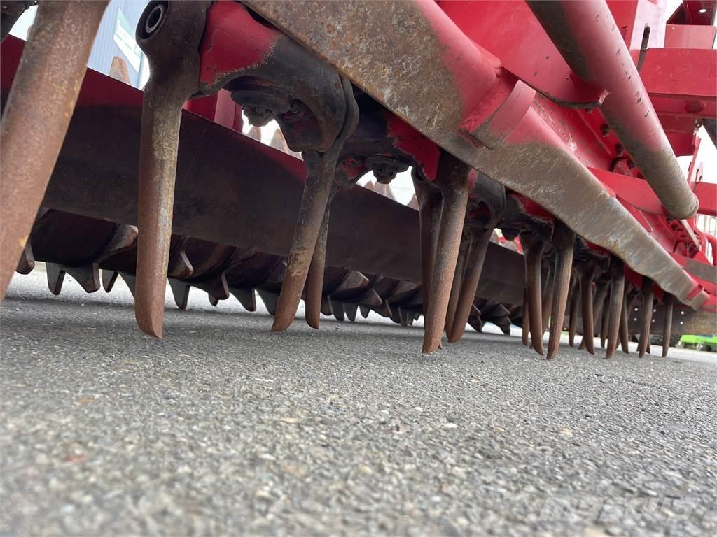 Lely 300-35 Поглинальні борони / грунтові фрези