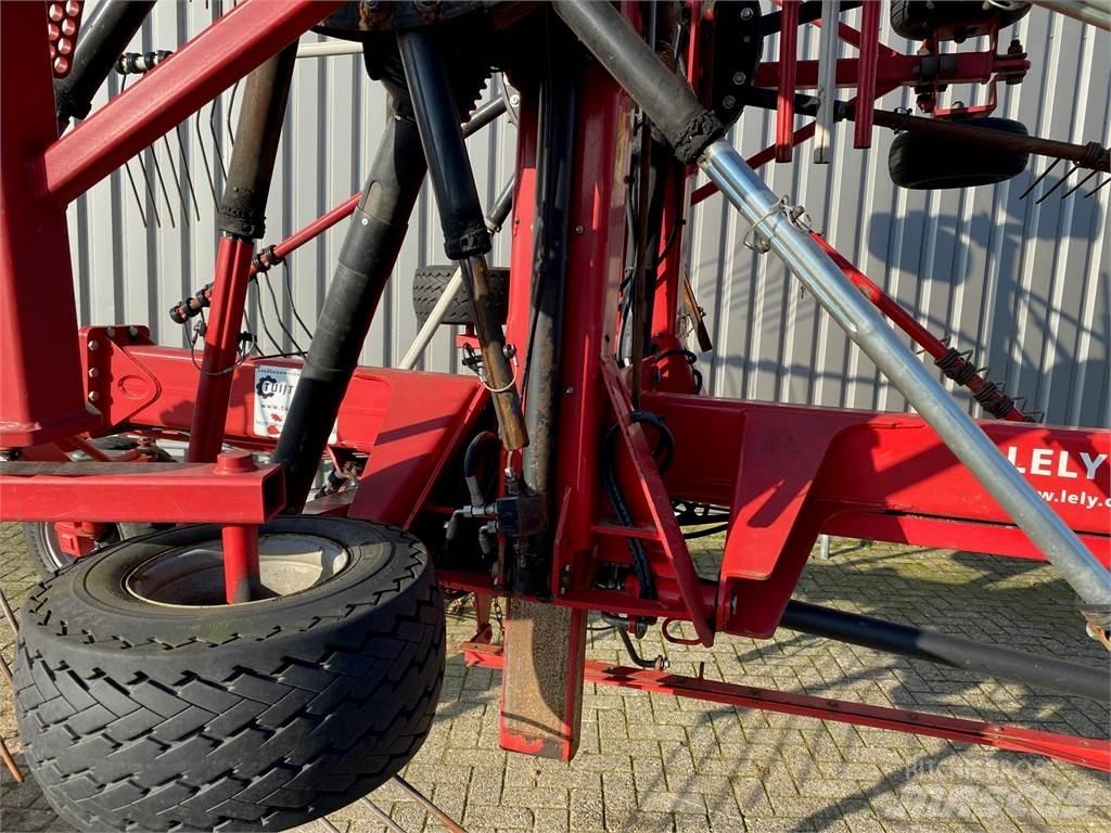 Lely hibiscus 915 Граблі і сінозворушувачі