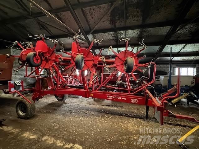 Lely Lotus 1020 Граблі і сінозворушувачі