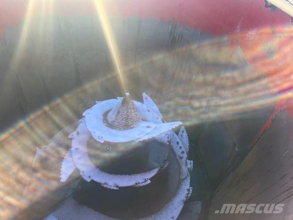 Peecon VMF 150 Завантажувачі змішувальних машин