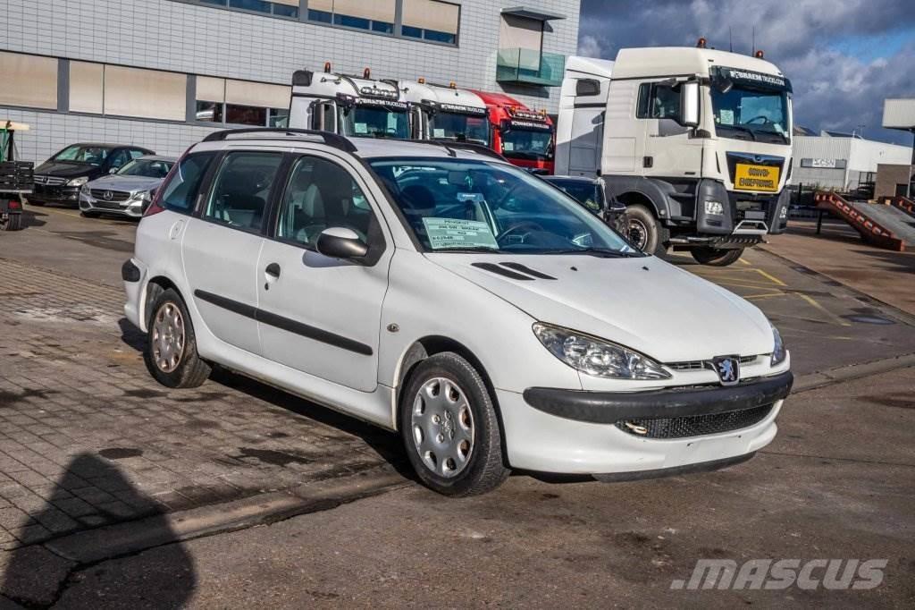 Peugeot 206 SW Автомобілі