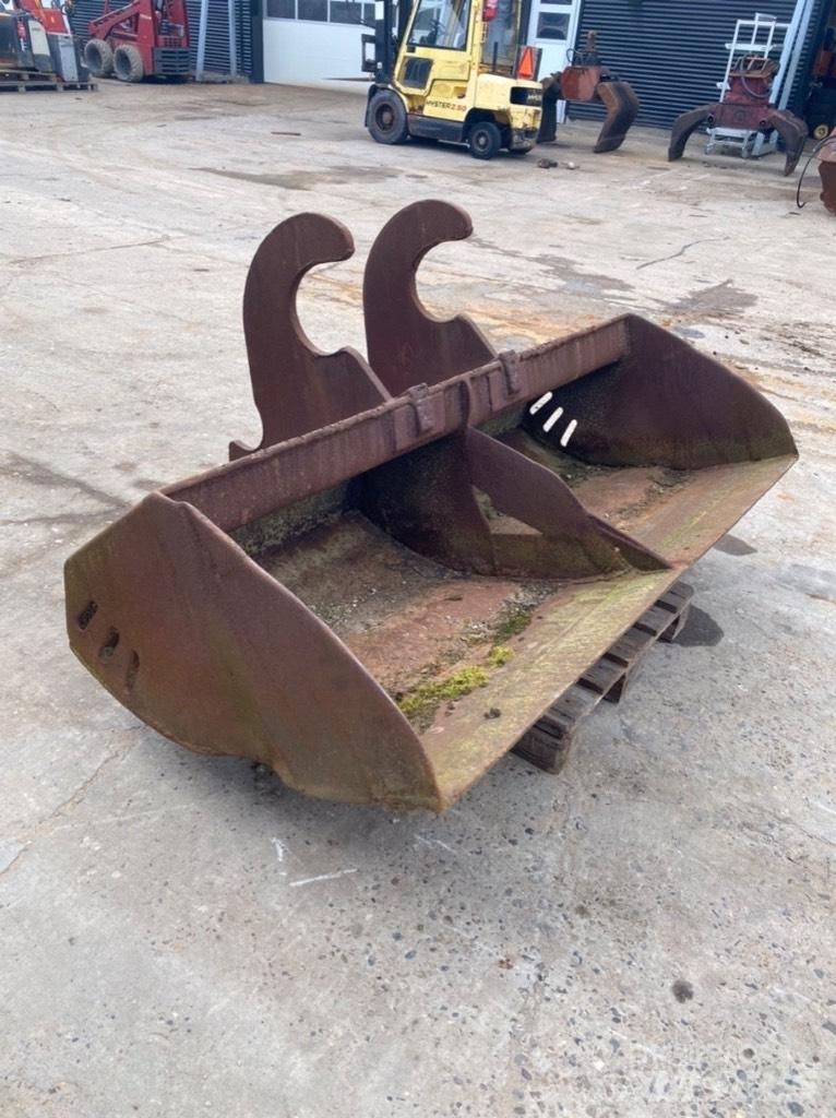  Andet 2000mm Ковші