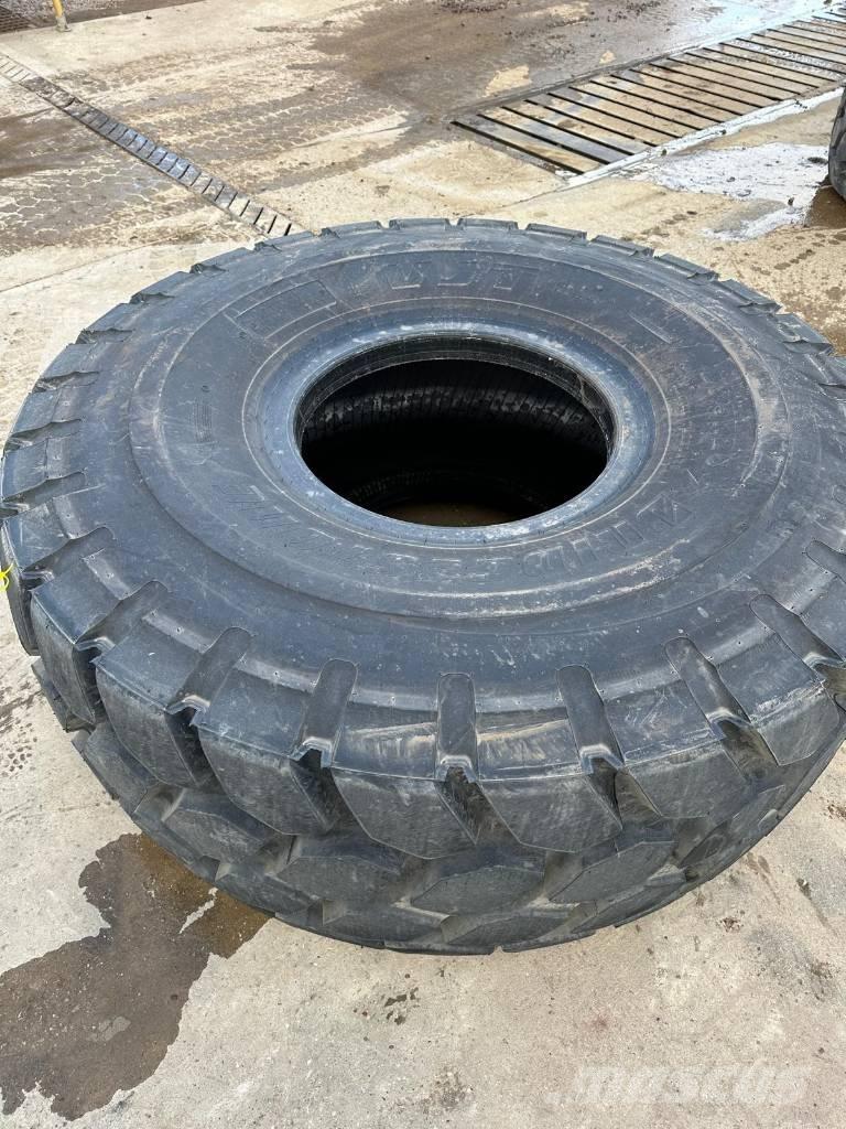 Bridgestone 26.5R25 Шини