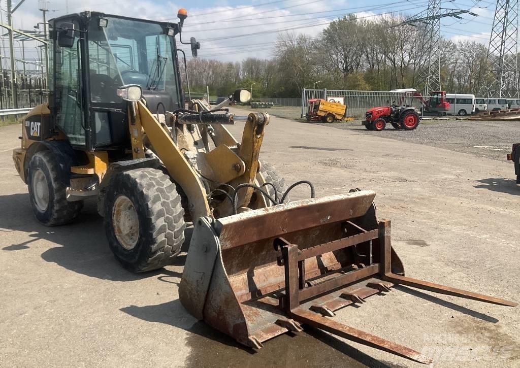 CAT 907 H Фронтальні навантажувачі