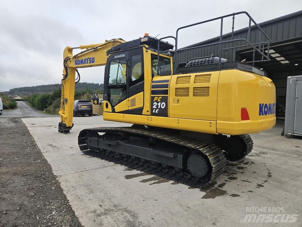 Komatsu PC 210 LC-10 Гусеничні екскаватори