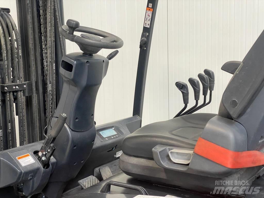 Doosan B50XC-7 Електронавантажувачі