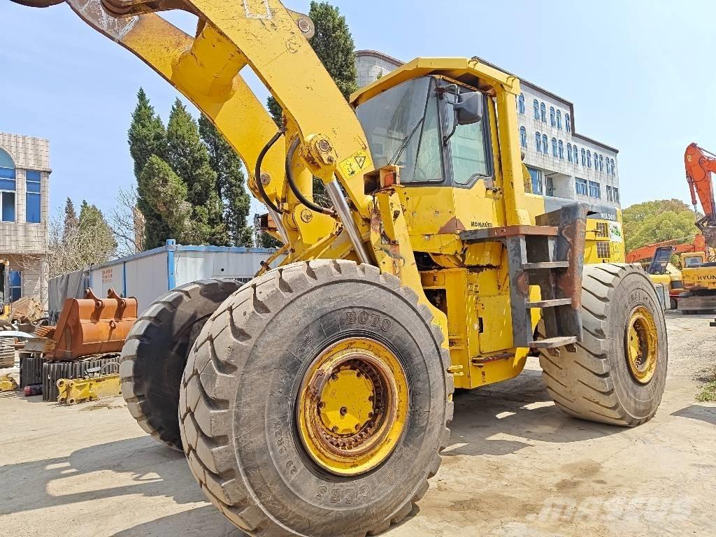 Komatsu WA 500-3 Фронтальні навантажувачі