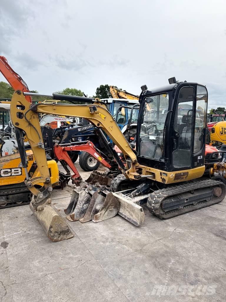 CAT 302.7 D CR Міні-екскаватори < 7т
