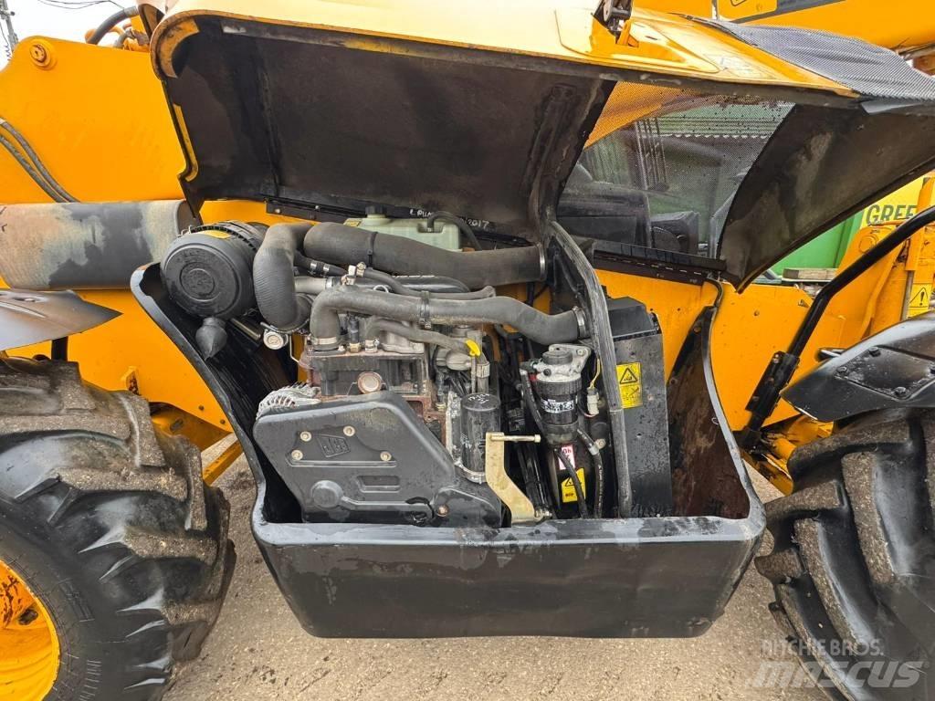 JCB 535-125 Телескопічні навантажувачі