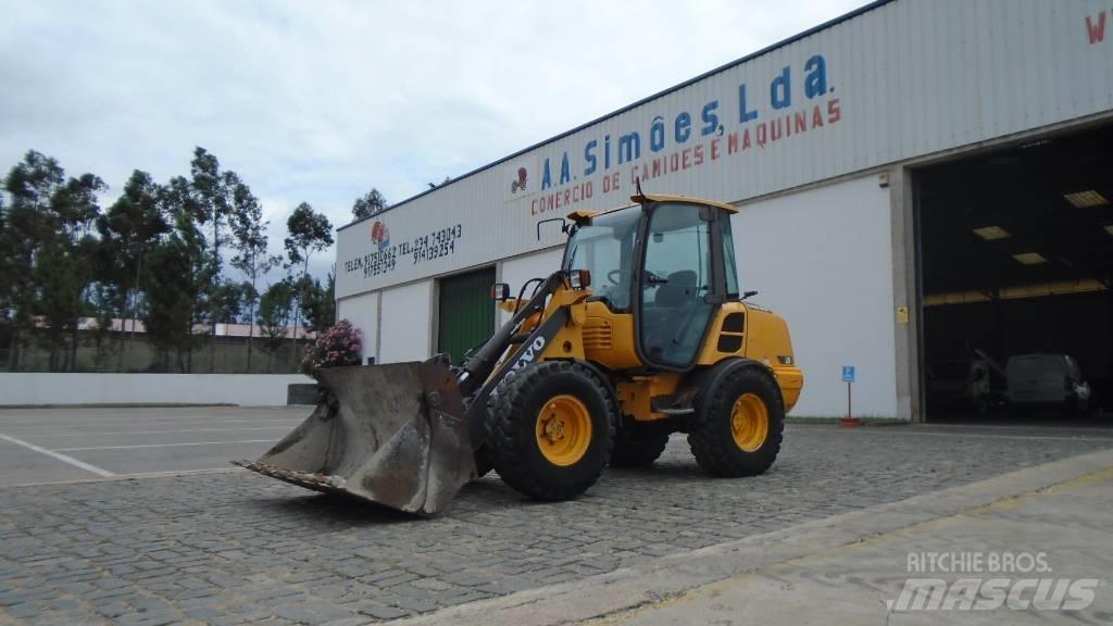Volvo L 25 F Фронтальні навантажувачі