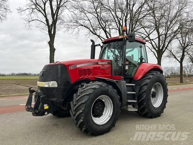Case IH Magnum 250 Трактори