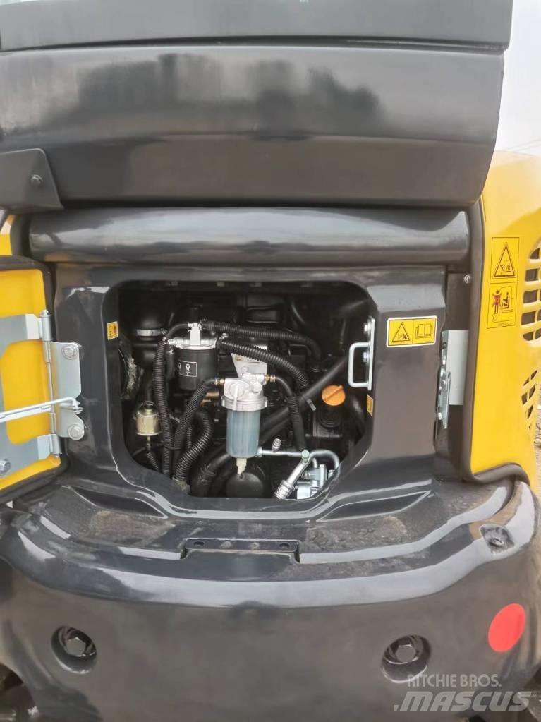 Komatsu PC 35 Міні-екскаватори < 7т