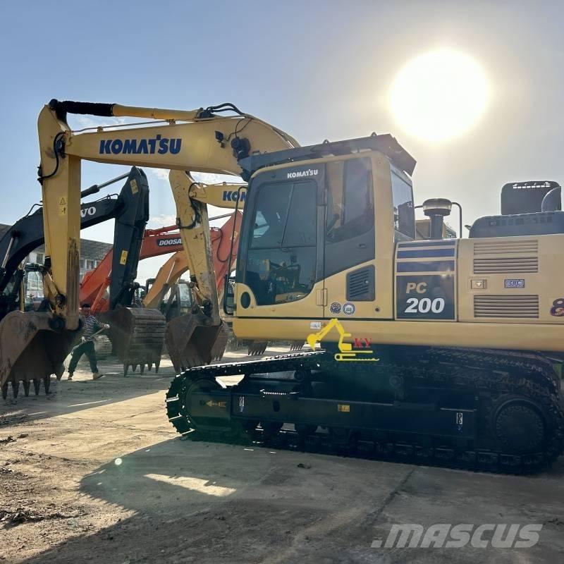 Komatsu PC 200-8 Гусеничні екскаватори