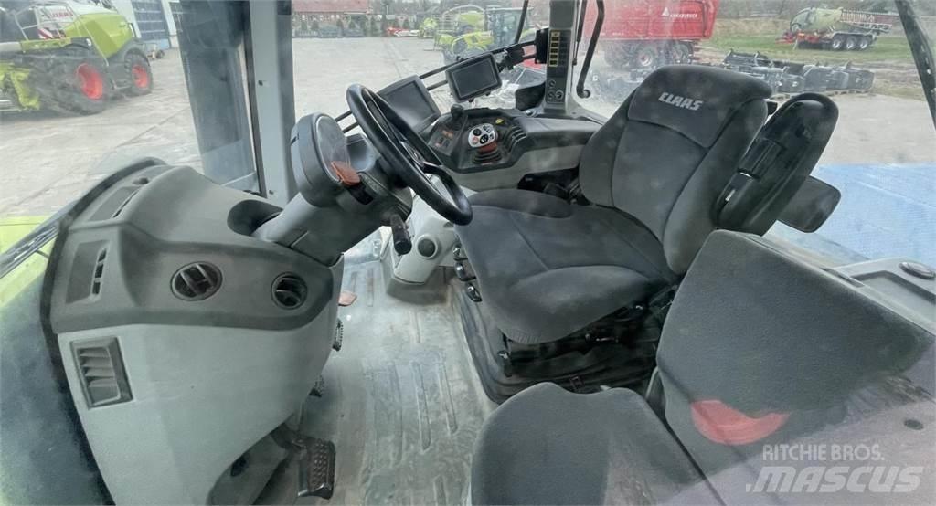 CLAAS Axion 930 Трактори