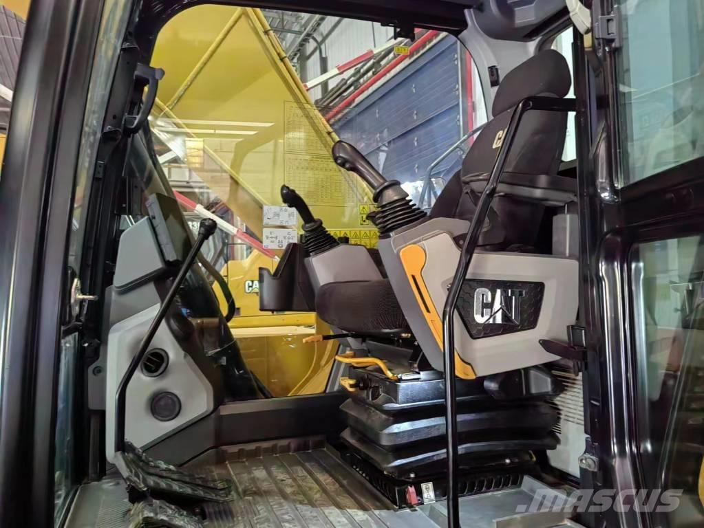 CAT 320 Гусеничні екскаватори