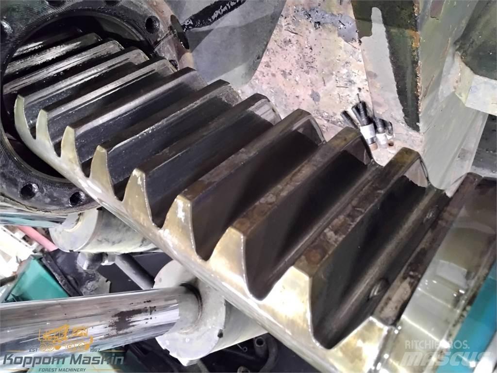 Loglift 200 Крани лісозаготівельних машин