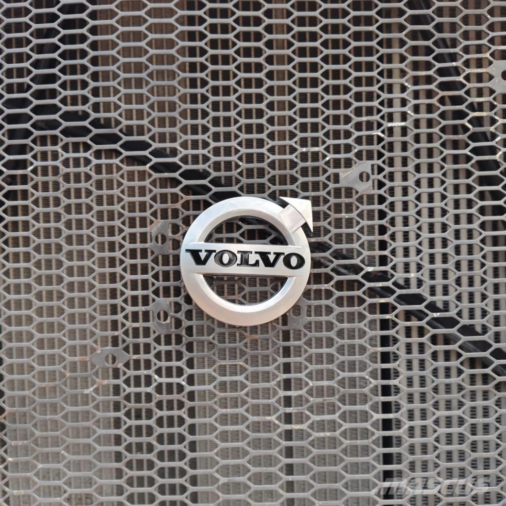 Volvo L 120 E Фронтальні навантажувачі