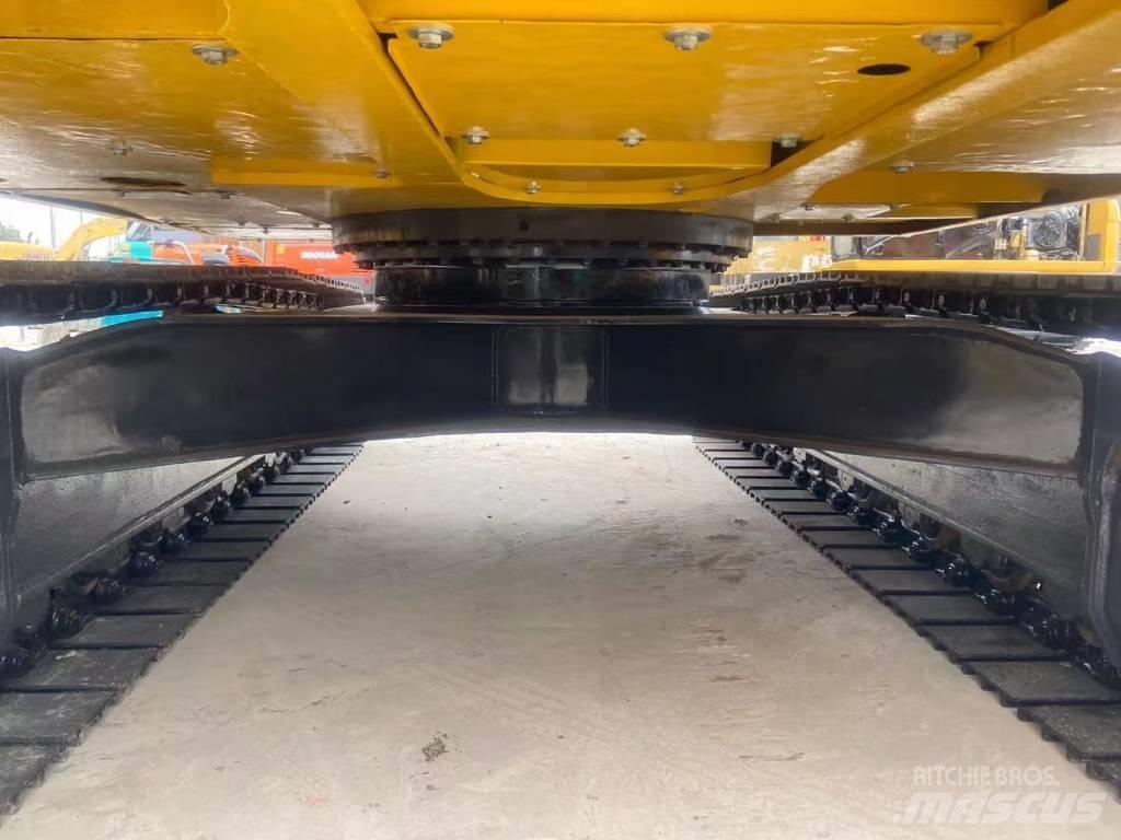 Komatsu PC 130 Гусеничні екскаватори