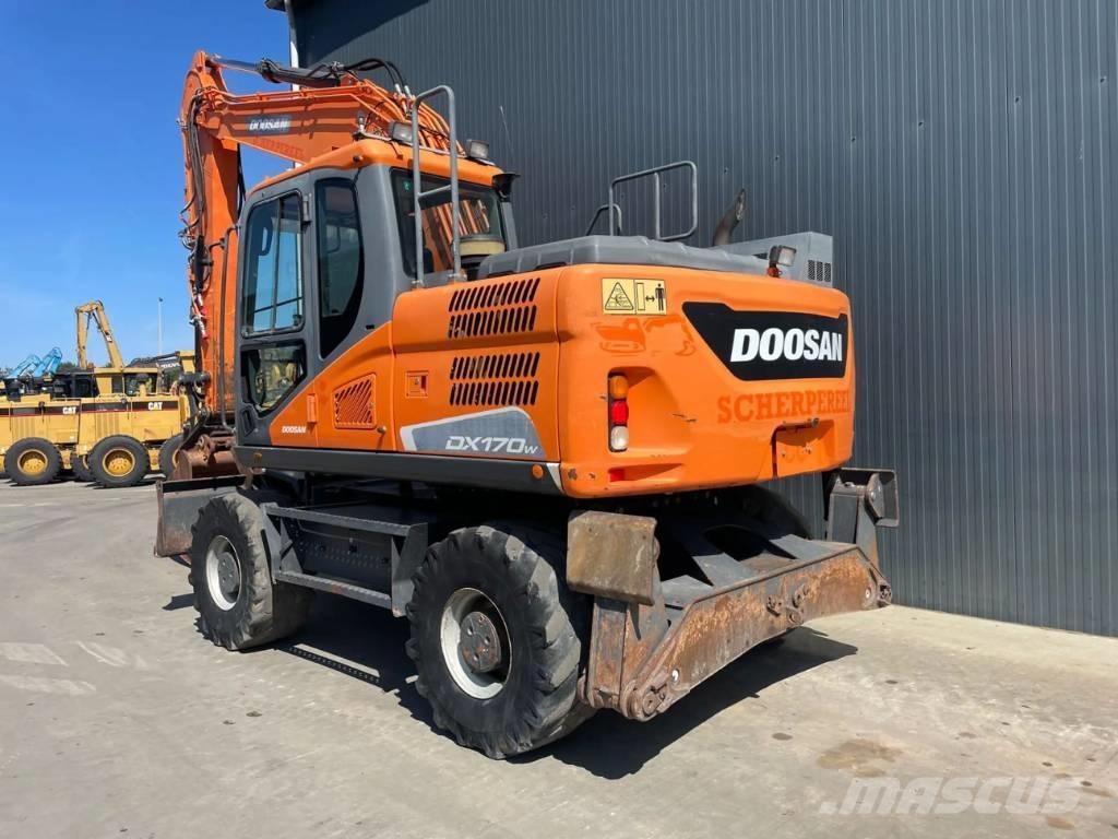 Doosan DX170W-5 Колісні екскаватори