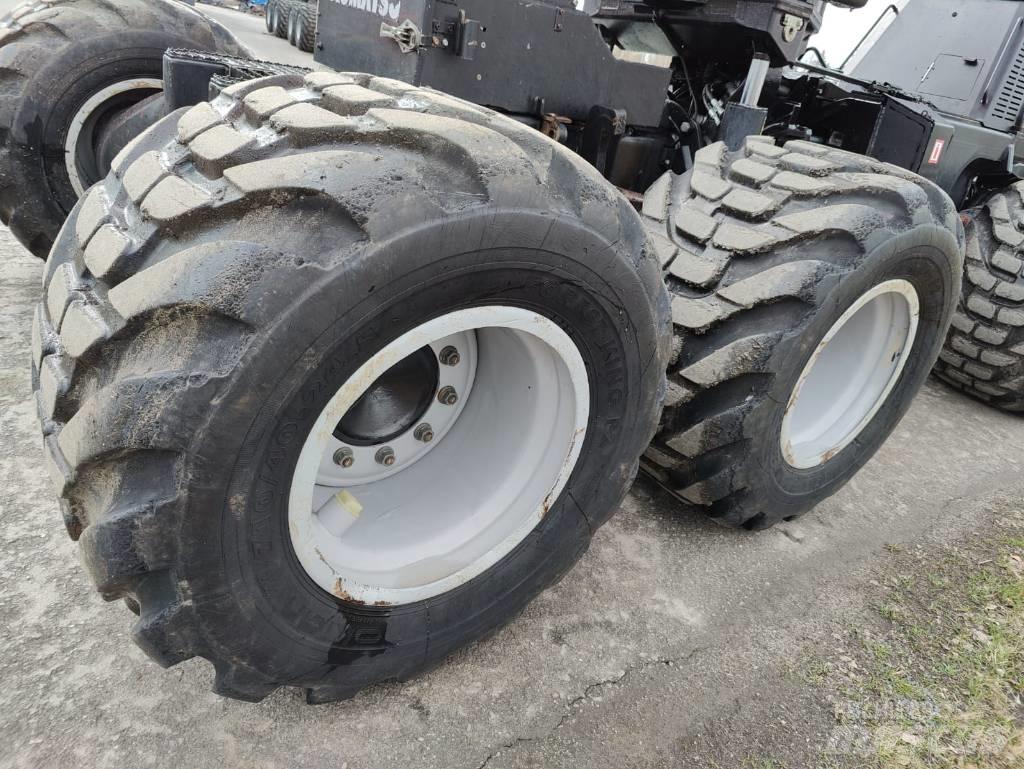 Komatsu 901 XC Харвестери
