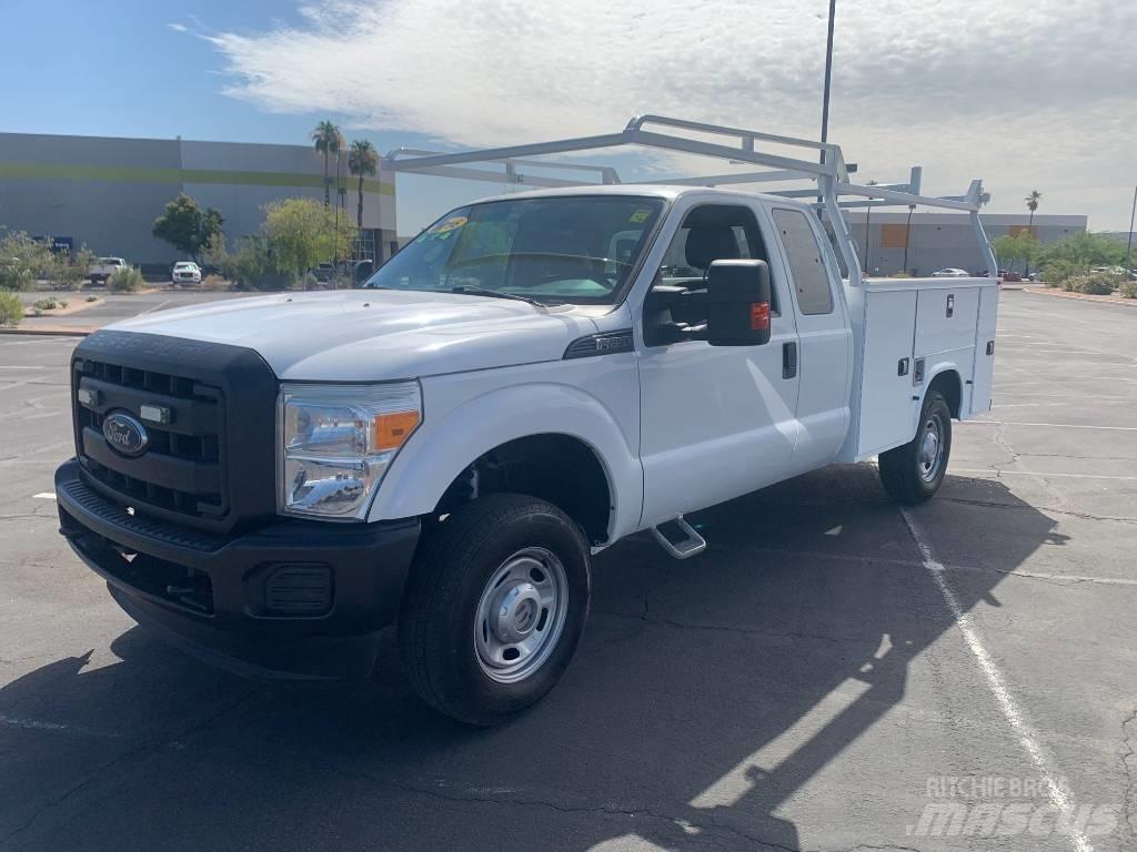 Ford F 250 XL SD Підсобні машини