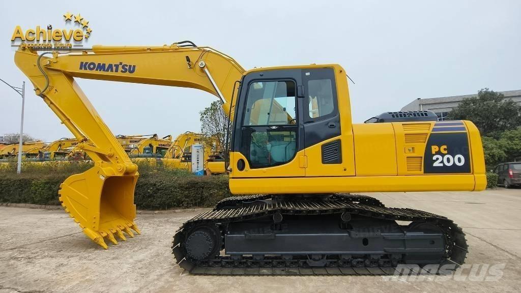 Komatsu PC 200 Гусеничні екскаватори