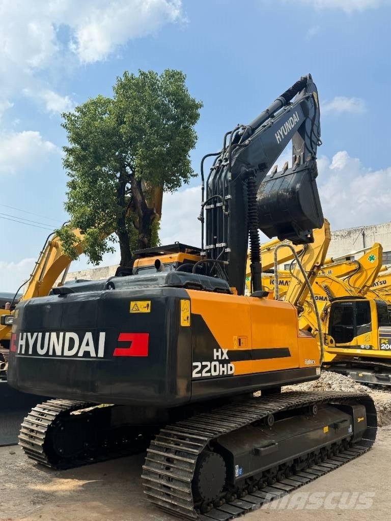 Hyundai HX220HD Середні екскаватори 7т. - 12т.