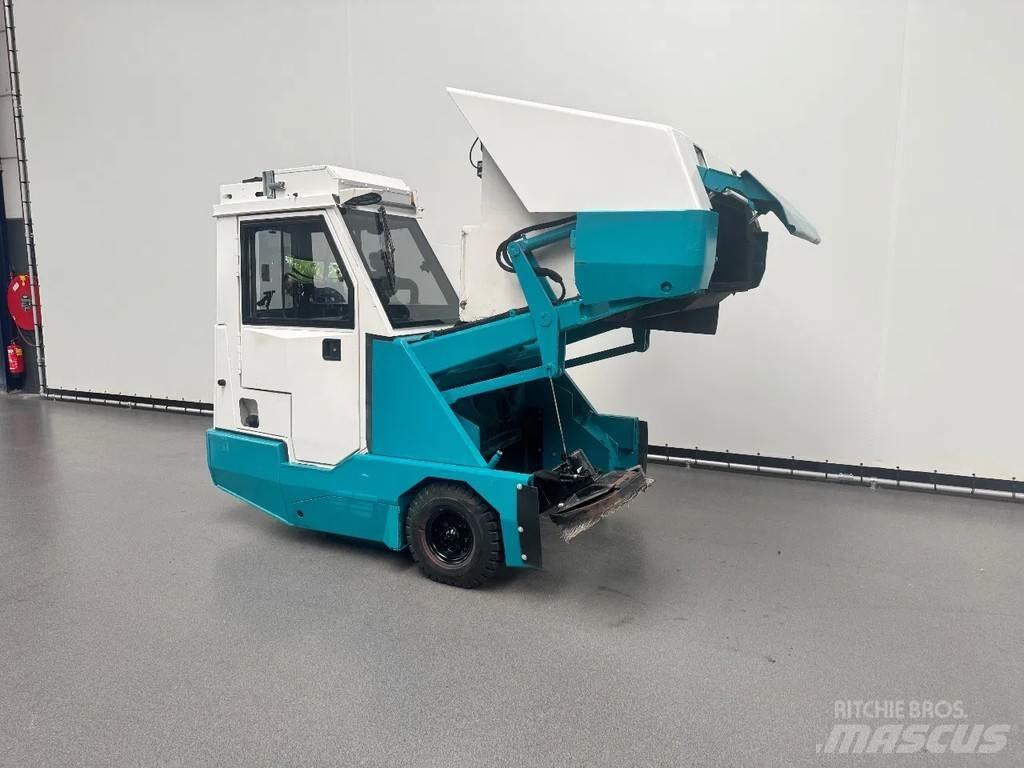 Tennant 800 Підмітальні машини