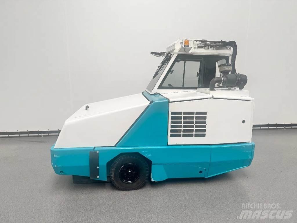 Tennant 800 Підмітальні машини