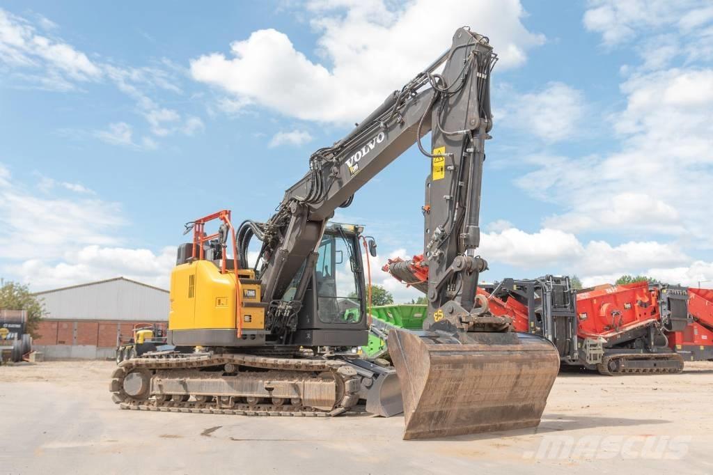 Volvo ECR 145 E Гусеничні екскаватори