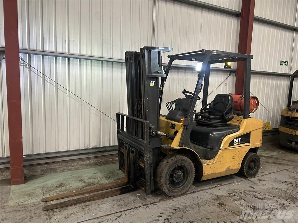 CAT GP25NT Газові навантажувачі