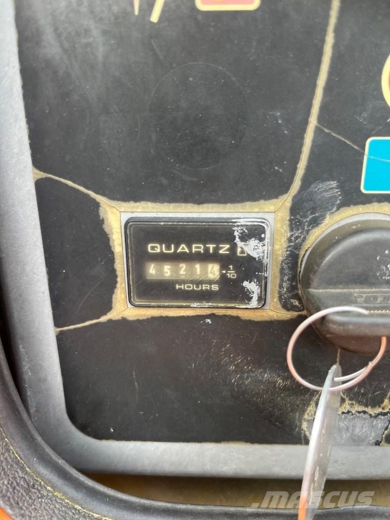 JLG 600 AJ Колінчаті підйомники