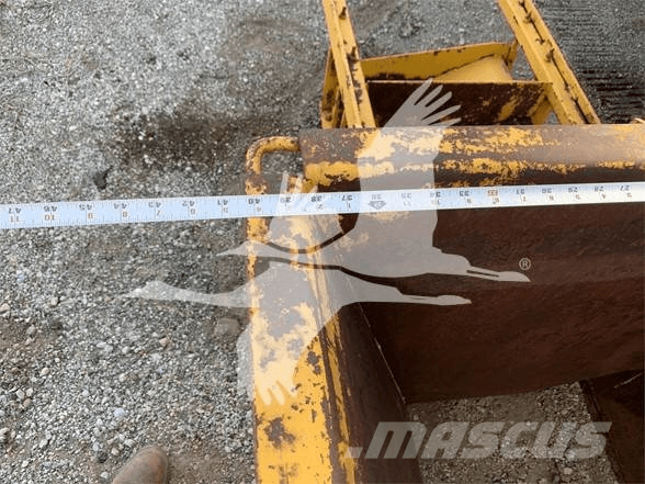 CAT 2285832 Ковші