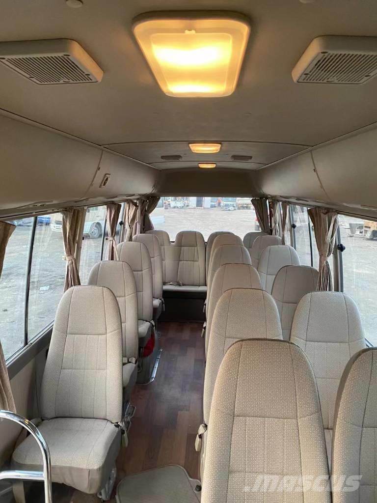 Toyota Coaster Bus Мікроавтобуси
