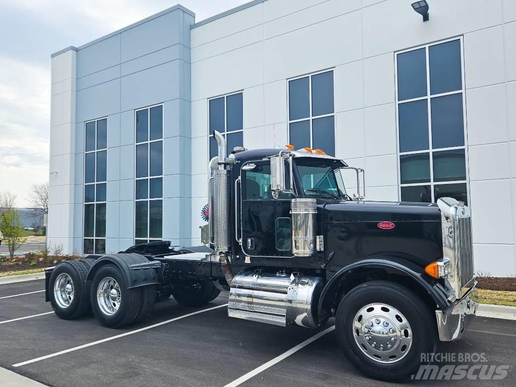 Peterbilt 379 Тягачі