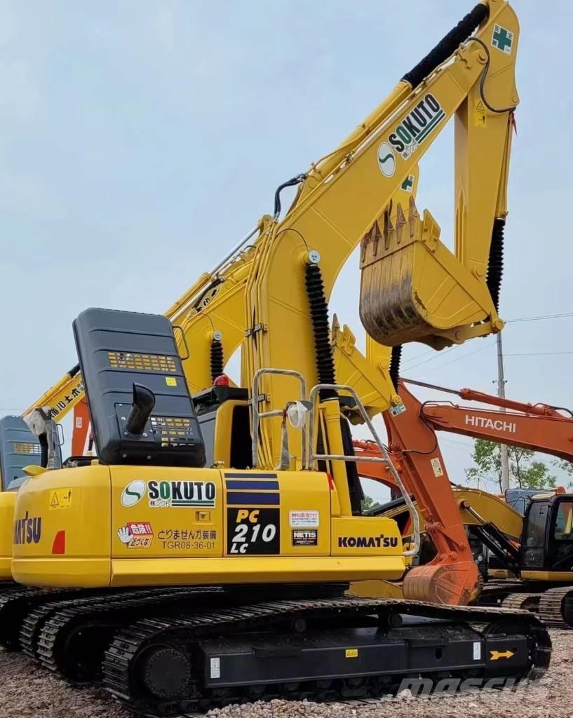 Komatsu 210LC-8 Гусеничні екскаватори