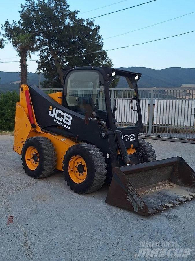 JCB 225 Малі навантажувачі