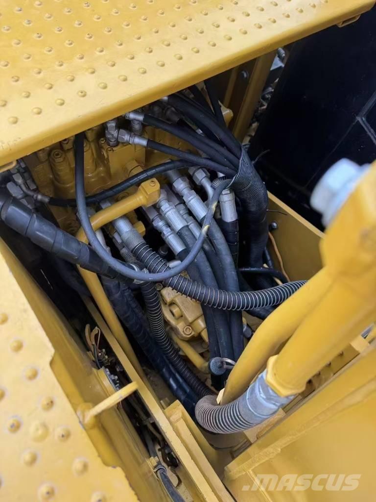 CAT 312 Гусеничні екскаватори