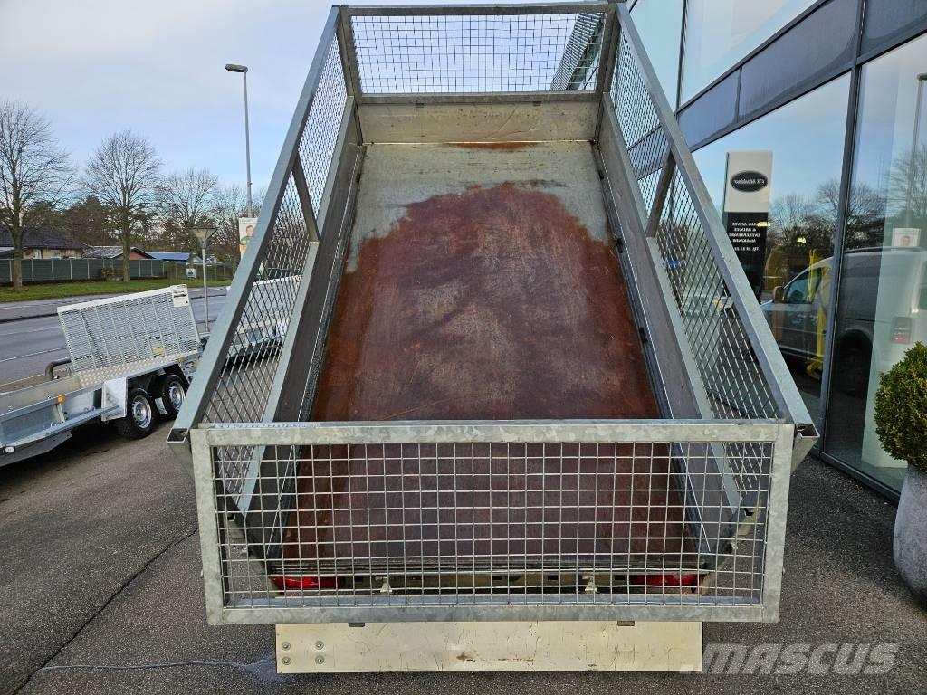 Saris bagtipper Самоскиди