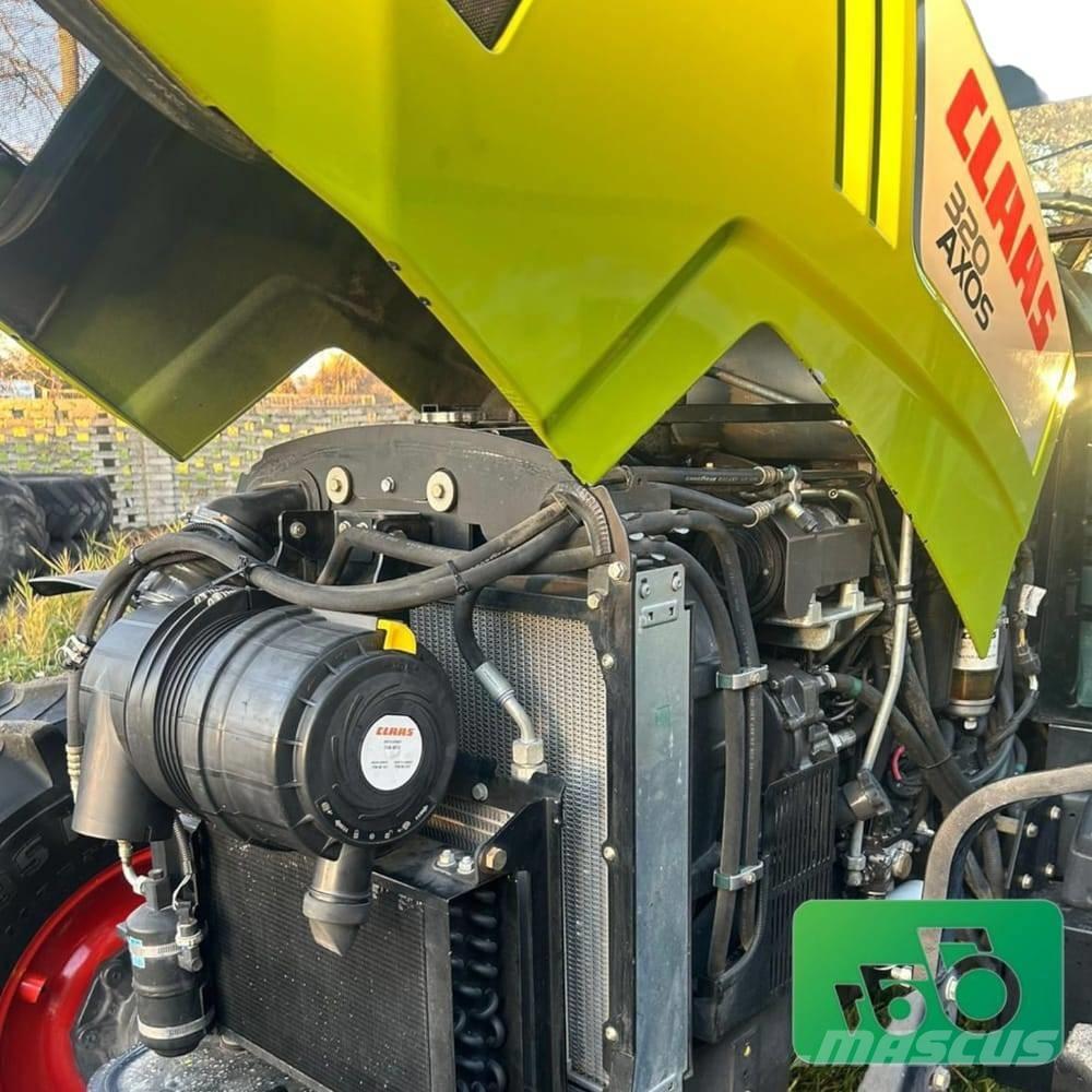 CLAAS Axos 320 Трактори