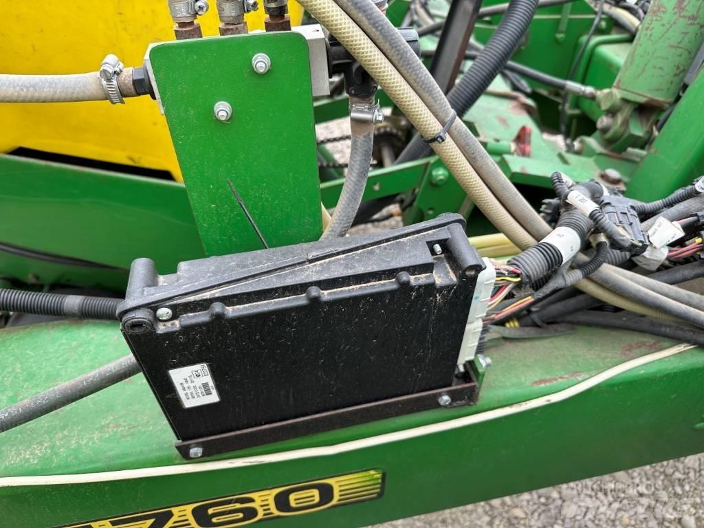 John Deere 1760 Cажалки