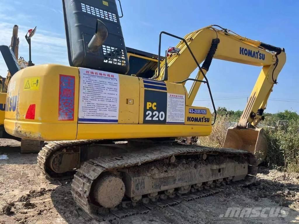 Komatsu PC 220-8 Гусеничні екскаватори