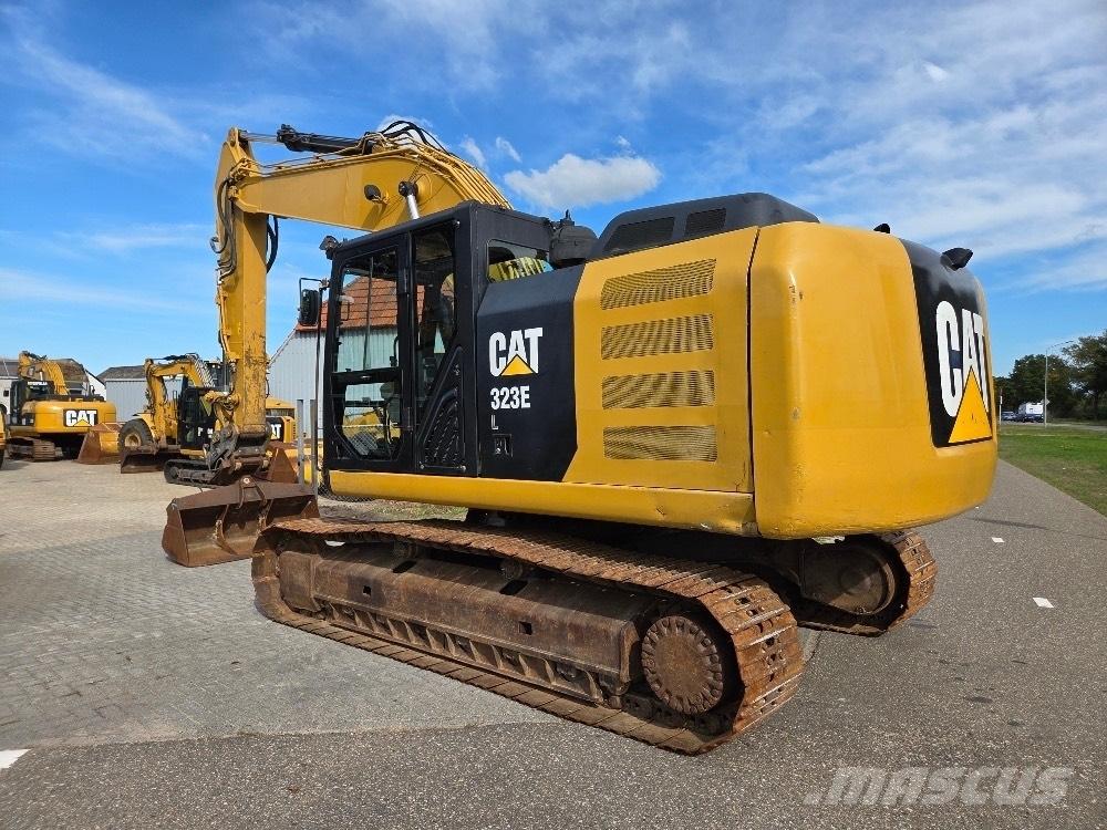 CAT 323EL Гусеничні екскаватори