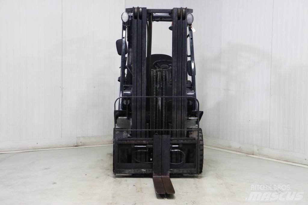 Nissan U1D2A20LQ Газові навантажувачі