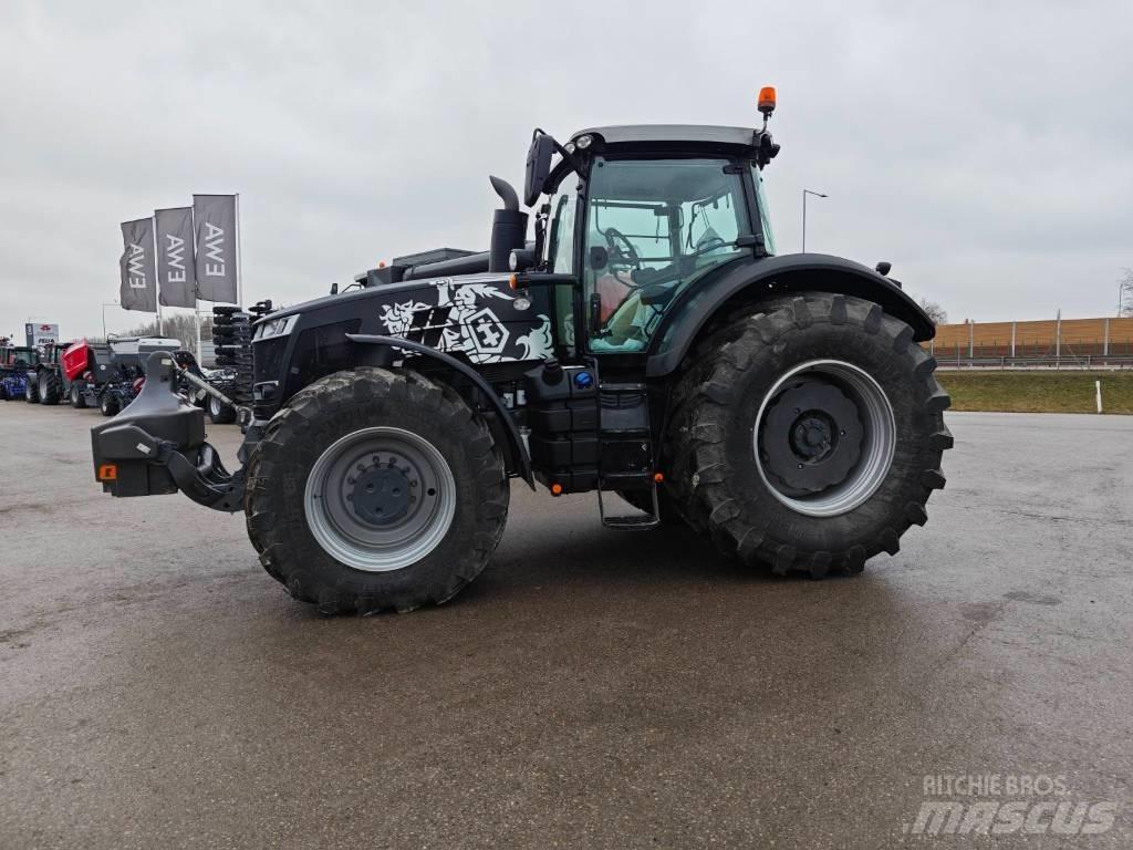 Massey Ferguson 8740 Трактори