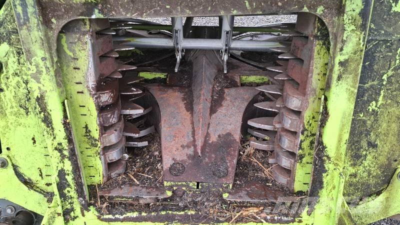 CLAAS 494 Зернозбиральні комбайни